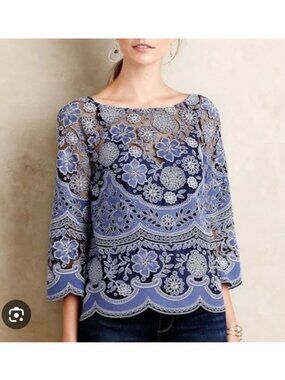 HD In Paris Montmartre Blouse Womens 4 Blue Floral Embroidered Lace Top